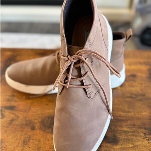 Izod Tan Chukka Boots for Men